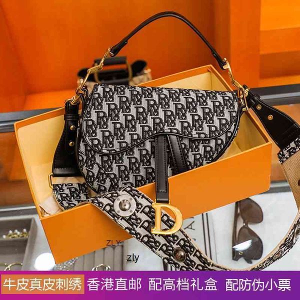 hong kong it agent to buy leather embroidery jacquard underarm bag 2021 new saddle wide shoulder strap small cross for women zly women'
hong kong it agent to buy leather embroidery jacquard underarm bag 2021 new saddle wide shoulder strap small cross for women zly women'