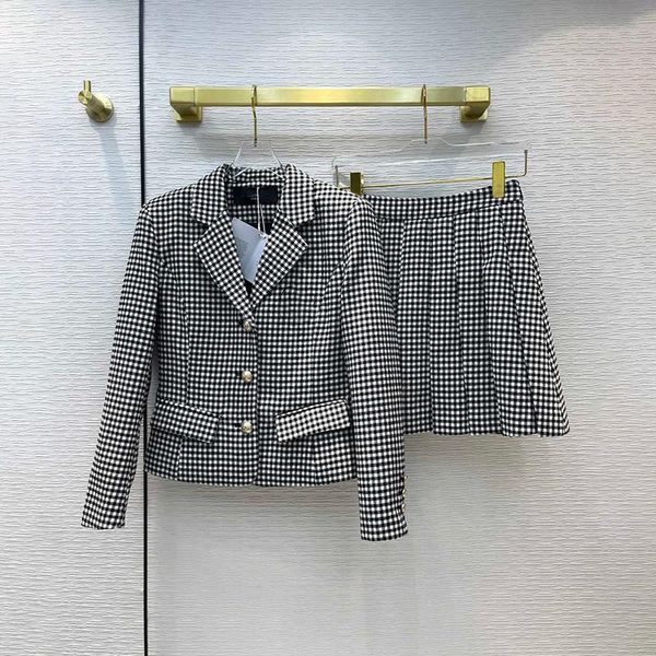 two piece dress brand design ladies checkered suit british college style long-sleeved blazer and fashionable pleated mini skirt, White
two piece dress brand design ladies checkered suit british college style long-sleeved blazer and fashionable pleated mini skirt, White