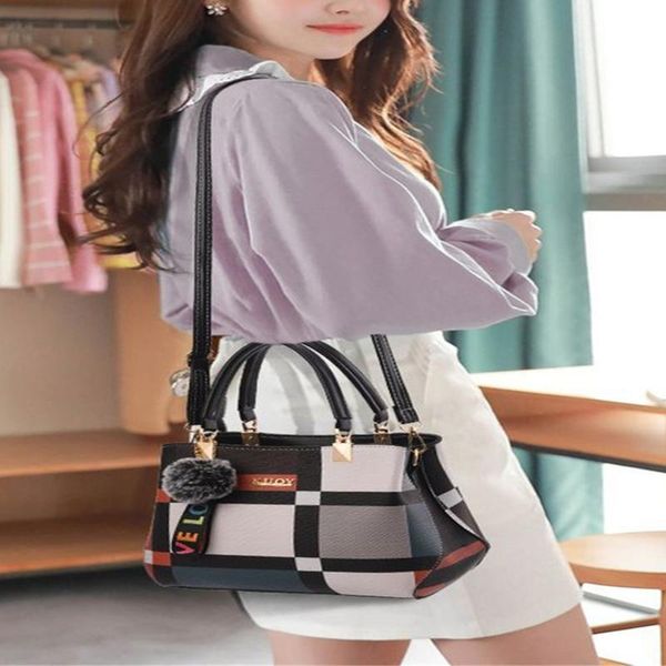 evening bags 2021 checkered women's handbags simple fashion all-match ladies shoulder bag large capacity for female
evening bags 2021 checkered women's handbags simple fashion all-match ladies shoulder bag large capacity for female