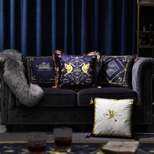 luxury thicken velvet cushion cover embroidery pillow case with fringe home decorative sofa bedroom throw cushion/decorative
luxury thicken velvet cushion cover embroidery pillow case with fringe home decorative sofa bedroom throw cushion/decorative