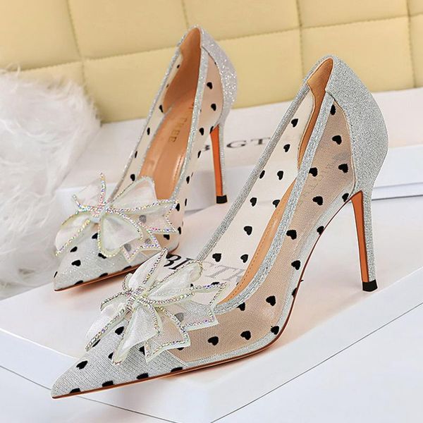 dress shoes 2021 summer luxury women 9cm thin high heels pumps butterfly knots diamond pointed toe mesh prom large size 43, Black
dress shoes 2021 summer luxury women 9cm thin high heels pumps butterfly knots diamond pointed toe mesh prom large size 43, Black