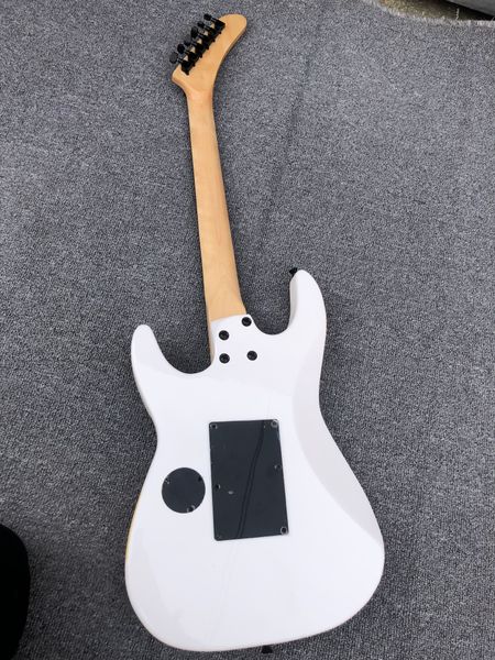 6-string electric guitar, solid wood neck through the body, high brightness bass, 41 inch, printing, maple
6-string electric guitar, solid wood neck through the body, high brightness bass, 41 inch, printing, maple