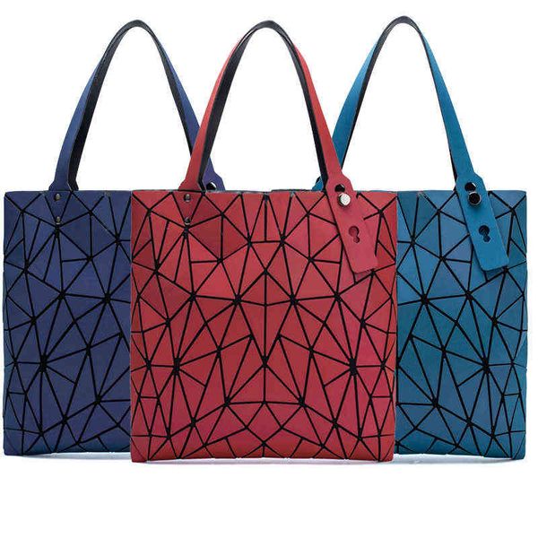 luminous bao bag reflective geometric bags for women 2020 quilted shoulder bags totes female handbags bolsa feminina sac main
luminous bao bag reflective geometric bags for women 2020 quilted shoulder bags totes female handbags bolsa feminina sac main