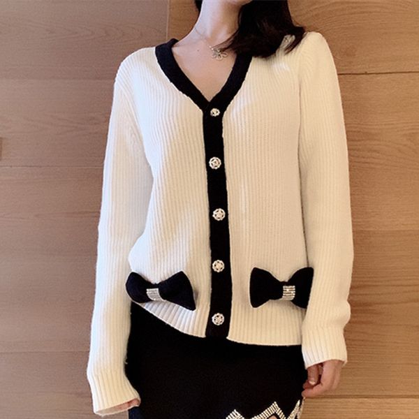 sweaters new women white sweet v-neck single breasted diamond buckle bows loose knit sweater cardigan, White;black
sweaters new women white sweet v-neck single breasted diamond buckle bows loose knit sweater cardigan, White;black