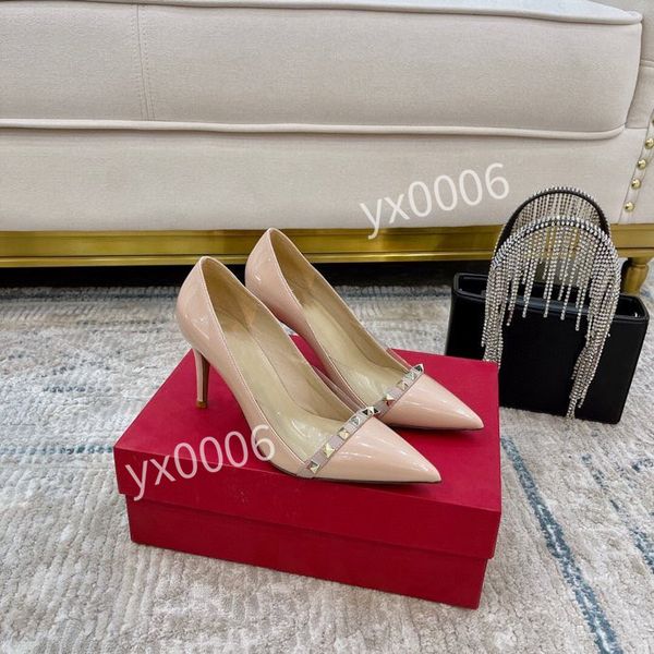 2022 new style gray black fabric mesh fashion shoes comfortable breathable men's and women's sports genuine leathe yh211208, Red;white
2022 new style gray black fabric mesh fashion shoes comfortable breathable men's and women's sports genuine leathe yh211208, Red;white