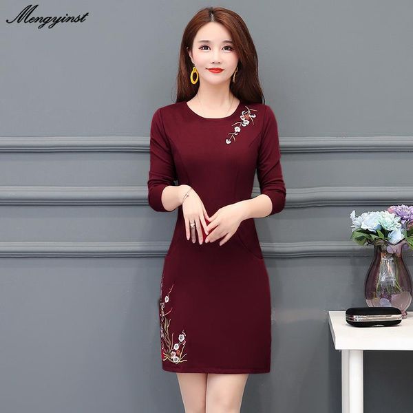 casual dresses floral print vintage dress for women 2021 summer female cotton o-neck collar a-line work long sleeve elegant embroidery, Black;gray
casual dresses floral print vintage dress for women 2021 summer female cotton o-neck collar a-line work long sleeve elegant embroidery, Black;gray