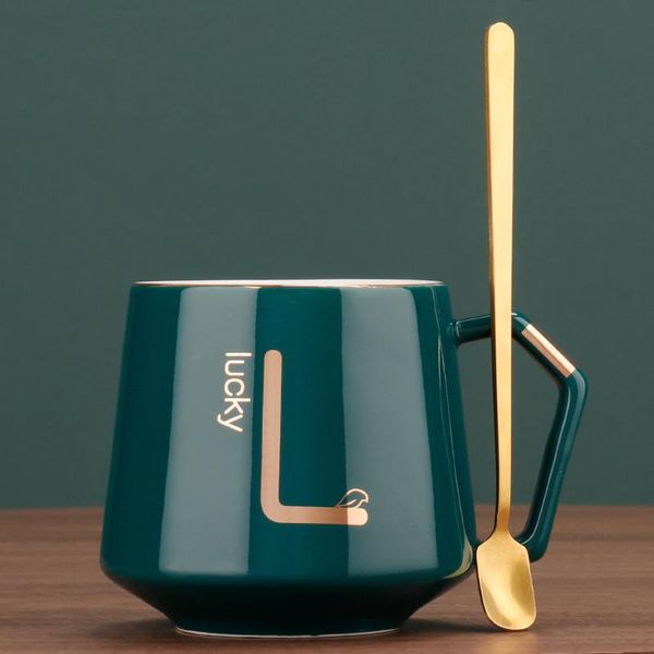 mugs exquisite coffee cup european-style small luxury nordic-style ceramic mug set with lid spoon dish glass
mugs exquisite coffee cup european-style small luxury nordic-style ceramic mug set with lid spoon dish glass