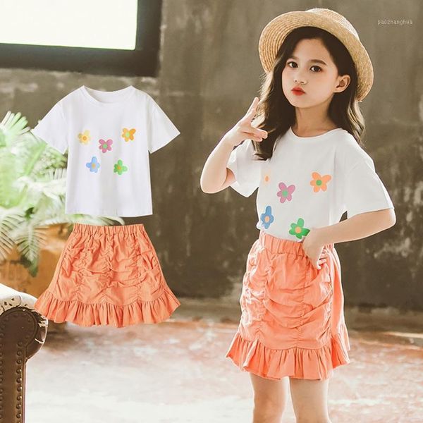 clothing sets big boy fashionable t-shirt + skirt two-piece summer girl suit short sleeve casual blouse baby skirts set1, White
clothing sets big boy fashionable t-shirt + skirt two-piece summer girl suit short sleeve casual blouse baby skirts set1, White