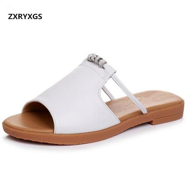 selling 2021 est summer women flat sandals rhinestone soft comfort real leather slippers fashion large size 35-43, Black
selling 2021 est summer women flat sandals rhinestone soft comfort real leather slippers fashion large size 35-43, Black
