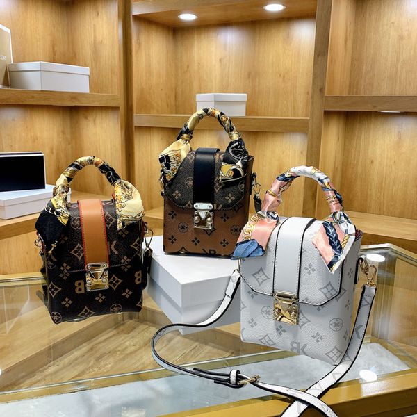 minority design women's 2021 new fashion high-grade single shoulder messenger mobile phone cigarette case bag versatile foreign
minority design women's 2021 new fashion high-grade single shoulder messenger mobile phone cigarette case bag versatile foreign