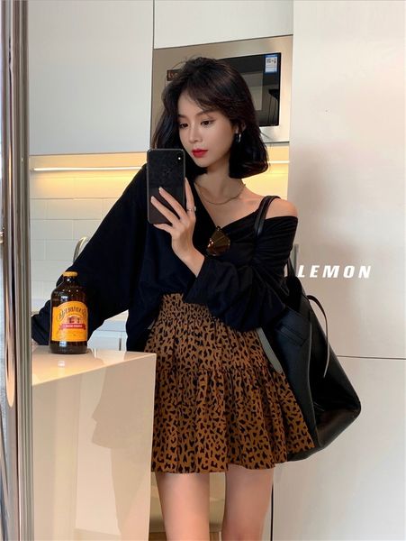 tees t-shirt the lemon 2021 early autumn long sleeve t-shirt women's fried street dign feeling lazy wind off shoulder top, White