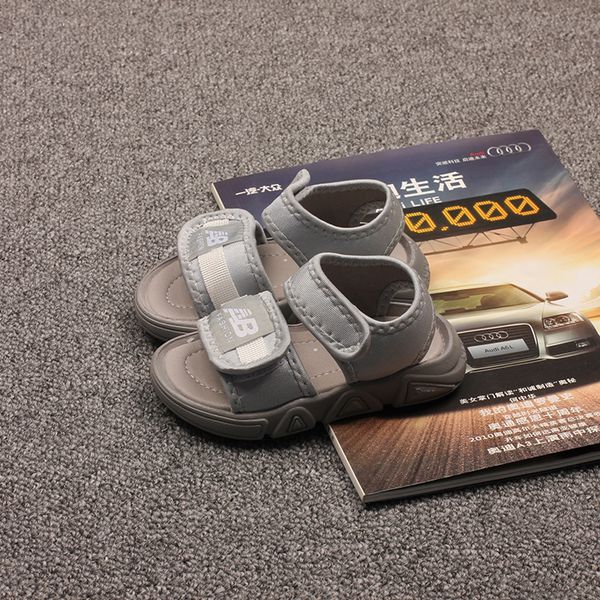 2021 new boys and girls open toe soft sole childrens beach sandals non slip casual shoes childrens fashion walking shoes, Black;red
2021 new boys and girls open toe soft sole childrens beach sandals non slip casual shoes childrens fashion walking shoes, Black;red