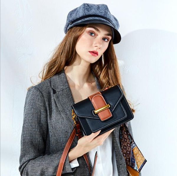 2021 summer handbags fashion bags all-match casual outdoor ladies one-shoulder portable small square bag
2021 summer handbags fashion bags all-match casual outdoor ladies one-shoulder portable small square bag