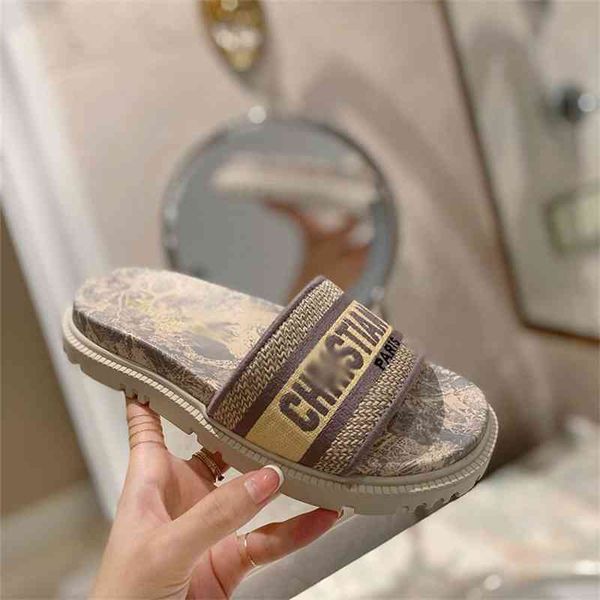 family flat 2021 summer new letter embroidery thick bottom high fashion slippers for women, Black
family flat 2021 summer new letter embroidery thick bottom high fashion slippers for women, Black