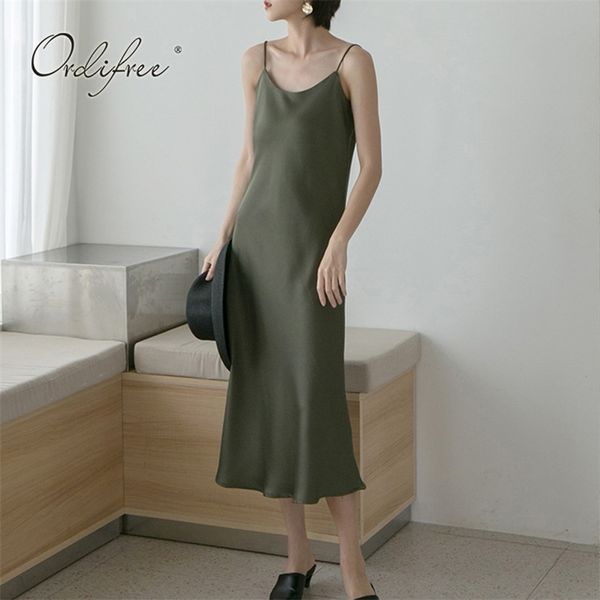 summer women satin slip dress spaghetti strap backless green black party midi 210513, Black;gray
summer women satin slip dress spaghetti strap backless green black party midi 210513, Black;gray