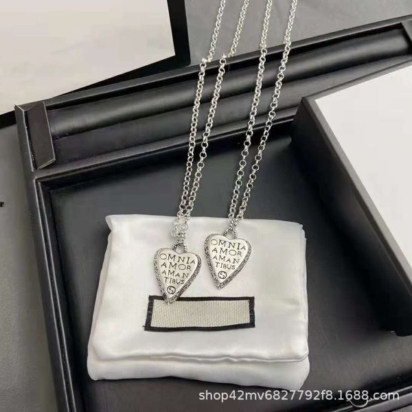design jewelry ancient peach heart necklace fearless love couple clavicle chain english letter bird card, Silver
design jewelry ancient peach heart necklace fearless love couple clavicle chain english letter bird card, Silver
