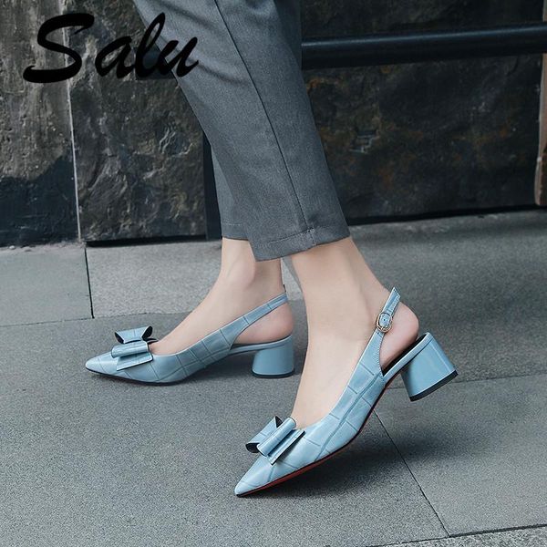 salu 2021 summer fashion vintage women sandals pointed toe high heels single shoes woman elegant party wedding, Black
salu 2021 summer fashion vintage women sandals pointed toe high heels single shoes woman elegant party wedding, Black