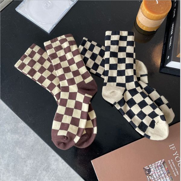 8 pieces 100% cottont ioulor autumn socks women's middle tube socks fashion brand black and white ins fashion socks, Black;white
8 pieces 100% cottont ioulor autumn socks women's middle tube socks fashion brand black and white ins fashion socks, Black;white