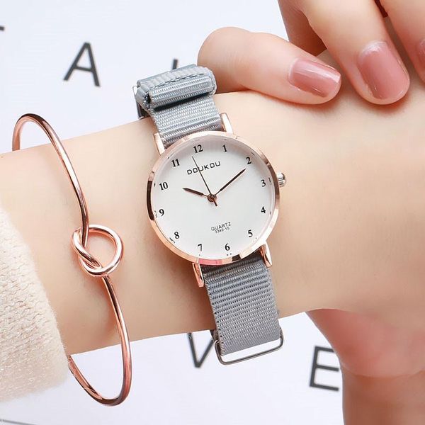 wristwatches fashion small dial luxury gold women watches nylon strap bracelet quartz wristwatch brand casual ladies dress clock for, Slivery;brown
wristwatches fashion small dial luxury gold women watches nylon strap bracelet quartz wristwatch brand casual ladies dress clock for, Slivery;brown
