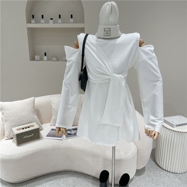 dress spring female summer 2021 niche fashion belts off-shoulder design short sleeve, Black;gray
dress spring female summer 2021 niche fashion belts off-shoulder design short sleeve, Black;gray