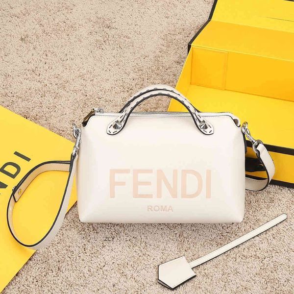 light 2021 new bag women's trend niche advanced sense portable fashion leisure one shoulder slant cross zly bags
light 2021 new bag women's trend niche advanced sense portable fashion leisure one shoulder slant cross zly bags
