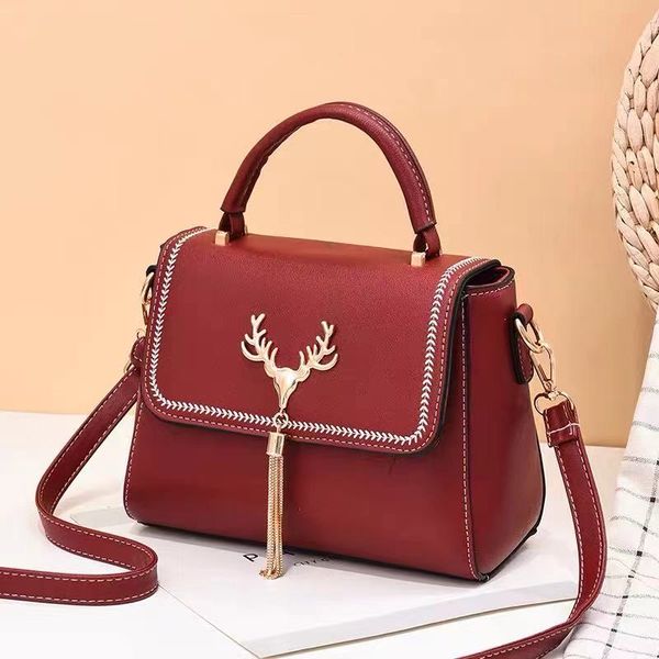 2020 latest classic ladies handbag purse 3a in 1 printed flower mahjong bag with frame double-sided wide chain shoulder strap crossbody bag
2020 latest classic ladies handbag purse 3a in 1 printed flower mahjong bag with frame double-sided wide chain shoulder strap crossbody bag