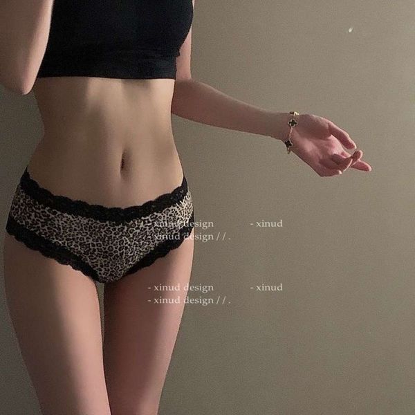 traceless underwear women's low waist lace edge bow thin girl's briefs ice breathable, Black;pink
traceless underwear women's low waist lace edge bow thin girl's briefs ice breathable, Black;pink