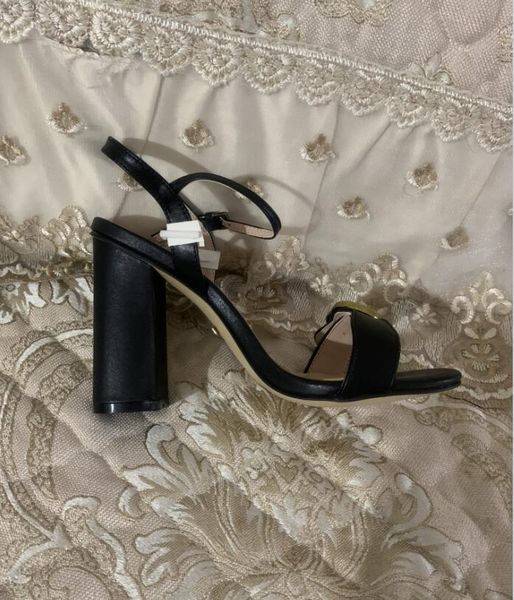 2021 girls casual summer holiday soft leather sandals women's fashion luxury design high heel 10cm slides strap shoe lady outdoor black
2021 girls casual summer holiday soft leather sandals women's fashion luxury design high heel 10cm slides strap shoe lady outdoor black