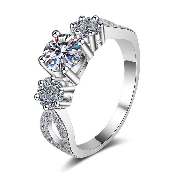 sterling silver moissanite diamond 0.8ct split shank fashion engagement ring for women jewelry gifts cluster rings, Golden;silver
sterling silver moissanite diamond 0.8ct split shank fashion engagement ring for women jewelry gifts cluster rings, Golden;silver