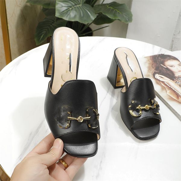 the latest designer lady sandals classic black, girly pink thick high-heeled slippers sheepskin lined calfskin makes you look beautiful. hei
the latest designer lady sandals classic black, girly pink thick high-heeled slippers sheepskin lined calfskin makes you look beautiful. hei