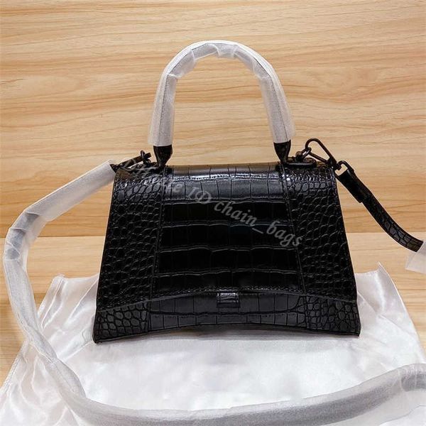 luxury design bags high-quality design 2021 women shoulder fashion alligator backpack tote totes purse wallet crocodile pattern
luxury design bags high-quality design 2021 women shoulder fashion alligator backpack tote totes purse wallet crocodile pattern