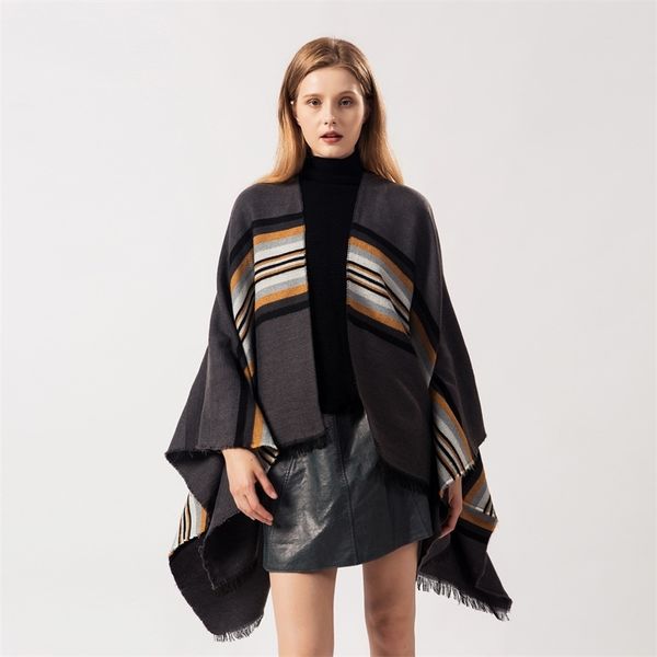 european and american monochrome striped loose-shaw shawl fashion warm thickened increase cape computer knitted thick plaid 210427, White;black
european and american monochrome striped loose-shaw shawl fashion warm thickened increase cape computer knitted thick plaid 210427, White;black