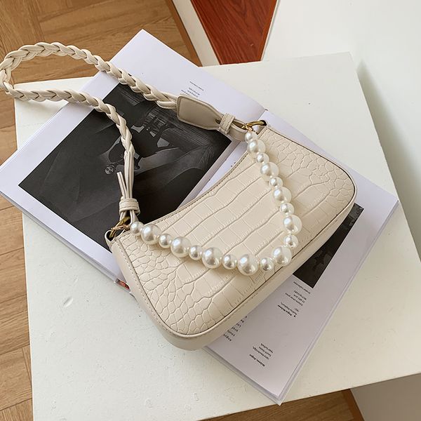 niche design handbags 2021 new fashion messenger bag high-end shoulder bag square bag underarm dual-use width 24cm
niche design handbags 2021 new fashion messenger bag high-end shoulder bag square bag underarm dual-use width 24cm