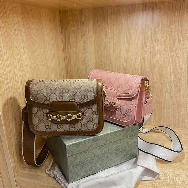 2022 factory wholesale designer handbags on clearance special trend women's red one shoulder cross saddle 9i9l
2022 factory wholesale designer handbags on clearance special trend women's red one shoulder cross saddle 9i9l