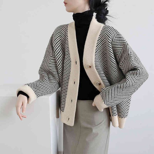 women's fur & faux tigena woman's knitted jacket, elegant striped jacket with button and long sleeve, autumn winter 0v2v, Black
women's fur & faux tigena woman's knitted jacket, elegant striped jacket with button and long sleeve, autumn winter 0v2v, Black