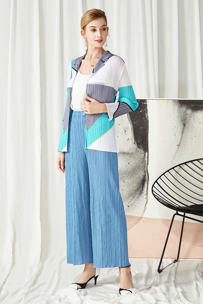 dresses fashionable joker fold long sleeves geometric print turndown collar cardigan coat, White
dresses fashionable joker fold long sleeves geometric print turndown collar cardigan coat, White