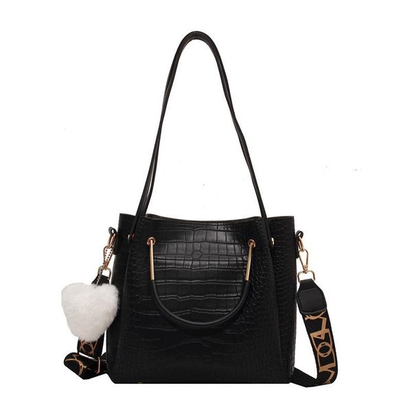 evening bags ladies soft pu leather handbag fashion casual shoulder messenger bag famous classic wallet brand designer sling tote
evening bags ladies soft pu leather handbag fashion casual shoulder messenger bag famous classic wallet brand designer sling tote