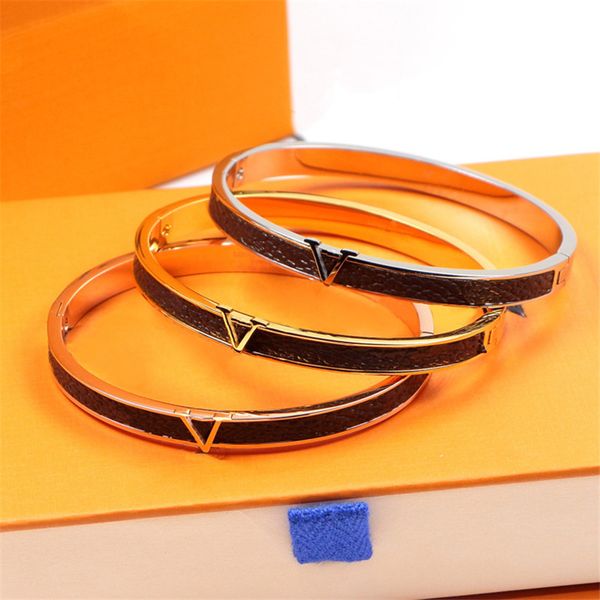 letter luxury leather charm bracelets with box titanium steel trendy bangle exquisite personality creative retro bracelet, Golden;silver
letter luxury leather charm bracelets with box titanium steel trendy bangle exquisite personality creative retro bracelet, Golden;silver