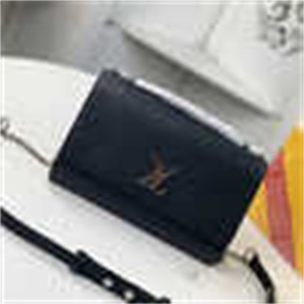 iconic luxury m56087 lockme clutch shoulder bag female bag handbags brand handles shoulder bags totes cross body bag designer clutches e
iconic luxury m56087 lockme clutch shoulder bag female bag handbags brand handles shoulder bags totes cross body bag designer clutches e