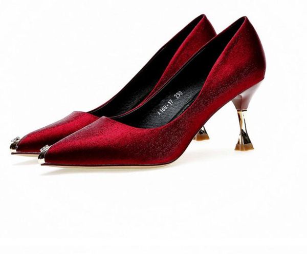 dress shoes 2021 spring and autumn with style fashion high heel pointed end silks satins women's, Black
dress shoes 2021 spring and autumn with style fashion high heel pointed end silks satins women's, Black