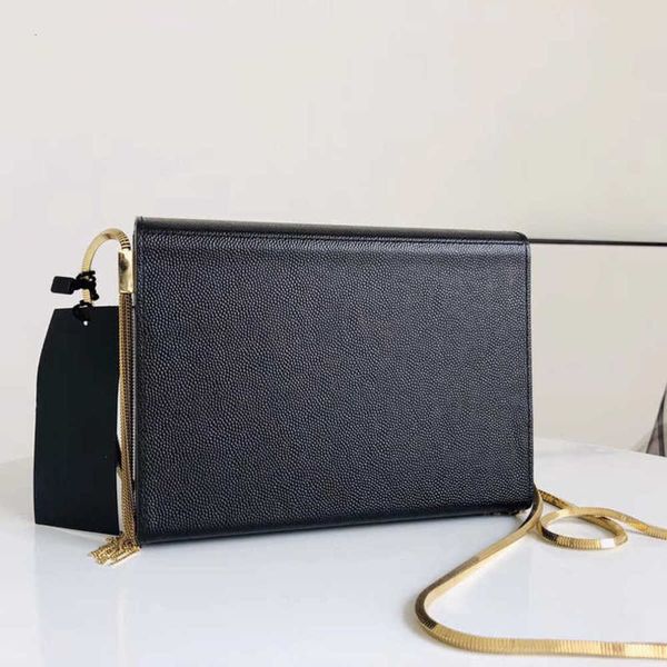 7a+designers the latest version graceful bag 593122yd cover body inside and outside pure cowhide there's plenty of space beautiful joke
7a+designers the latest version graceful bag 593122yd cover body inside and outside pure cowhide there's plenty of space beautiful joke