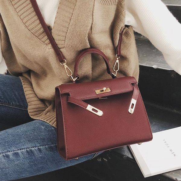small bag women's 2021 wave korean fashion palm print platinum wild hand bill shoulder messenger duffel bags
small bag women's 2021 wave korean fashion palm print platinum wild hand bill shoulder messenger duffel bags