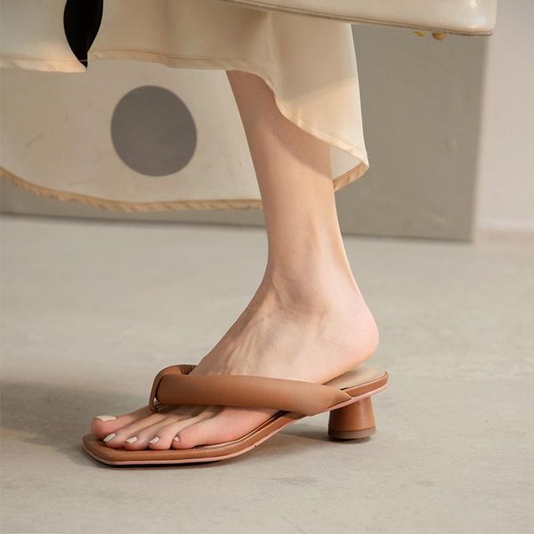 slippers 2021 style summer genuine leather women french fashion sandals outdoor beach party shoes, Black
slippers 2021 style summer genuine leather women french fashion sandals outdoor beach party shoes, Black
