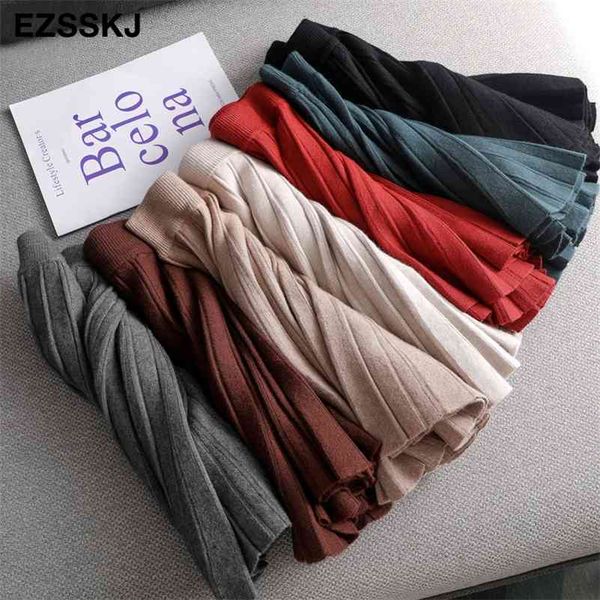 autumn winter short women mini sweater pleated a-line sun skirt new high-waist 210401, Black
autumn winter short women mini sweater pleated a-line sun skirt new high-waist 210401, Black