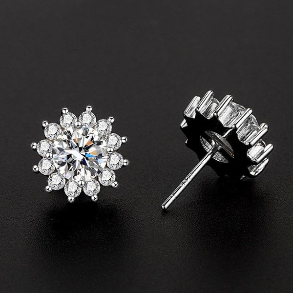 stud s925 silver needle moissanite earrings women fashion sun flower 1 carat wholesale jewelry, Golden;silver
stud s925 silver needle moissanite earrings women fashion sun flower 1 carat wholesale jewelry, Golden;silver