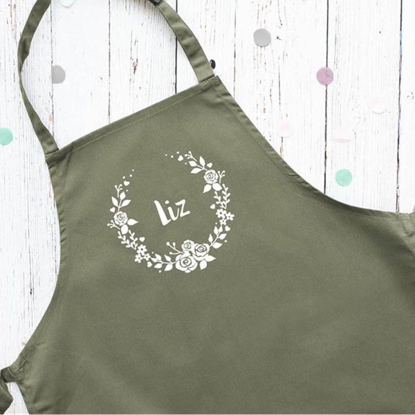 personalized wreath apron, mother of the bride mother's day gift cutom cooking apron monther birthday aprons
personalized wreath apron, mother of the bride mother's day gift cutom cooking apron monther birthday aprons