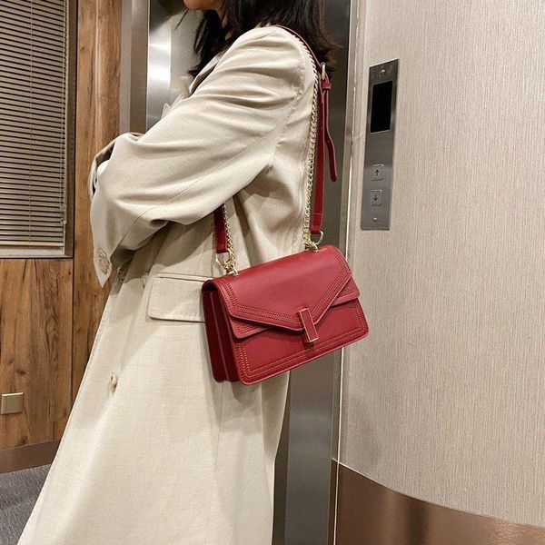 cosmetic bags & cases 2021 woman shoulder bag handbag fashion pu chain messenger large capacity shopping luxury female
cosmetic bags & cases 2021 woman shoulder bag handbag fashion pu chain messenger large capacity shopping luxury female