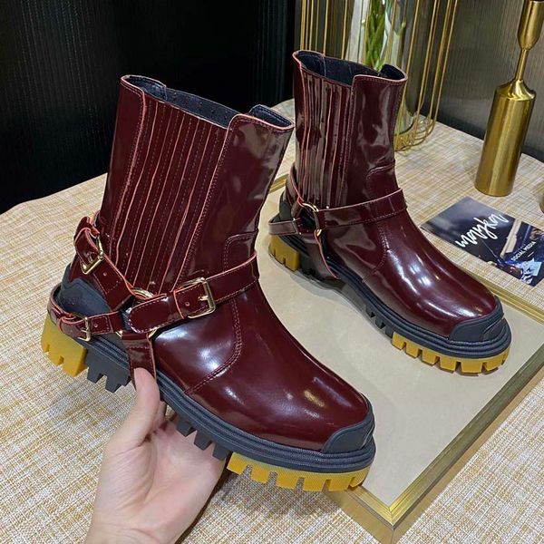 designer boots men women chelsea boot genuine leather autumn and winter ankle booties cowhide fabric tpu outsole martin size 36-45 with box, Black
designer boots men women chelsea boot genuine leather autumn and winter ankle booties cowhide fabric tpu outsole martin size 36-45 with box, Black