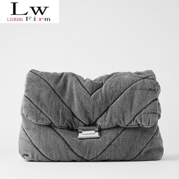 evening bags female bag fashion messenger super large quilted shoulder washed denim trendy ladies temperament1
evening bags female bag fashion messenger super large quilted shoulder washed denim trendy ladies temperament1