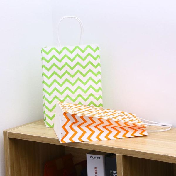 20pcs 21*15*8cm colorful environment friendly kraft paper gift bag with handle for wedding birthday party shop store packag wrap
20pcs 21*15*8cm colorful environment friendly kraft paper gift bag with handle for wedding birthday party shop store packag wrap